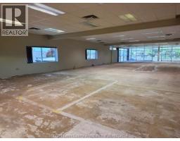 4520 Rhodes Drive, Windsor, ON N8W5C2 Photo 21