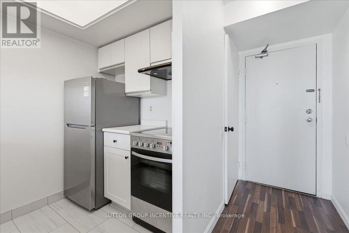 #817 2460 EGLINTON AVENUE E - 13