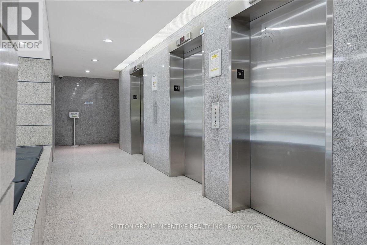 #817 2460 EGLINTON AVENUE E - 31
