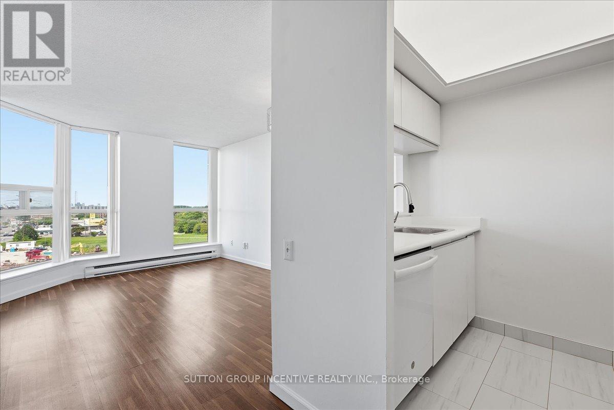 #817 2460 EGLINTON AVENUE E - 5