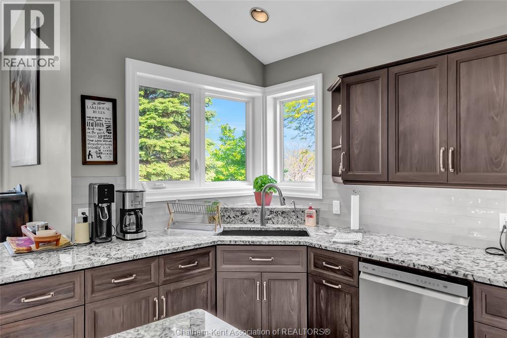 10691 Lakeview DRIVE - 12