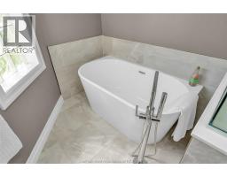 10691 Lakeview Drive, Chatham Kent, ON N7M5J3 Photo 40