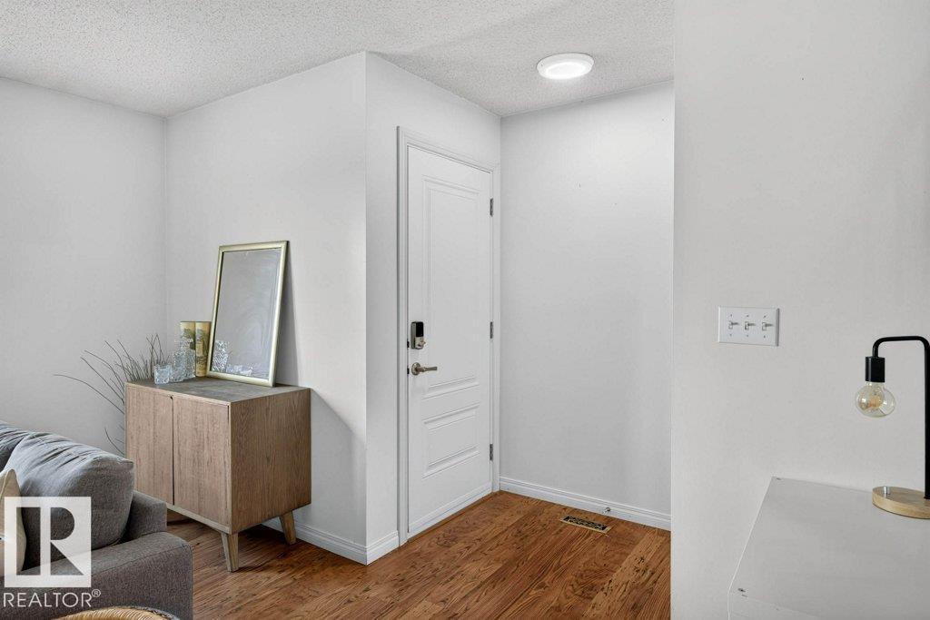 3610 42 AV NW - 3