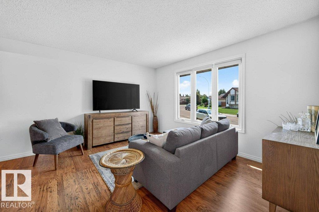 3610 42 AV NW - 5