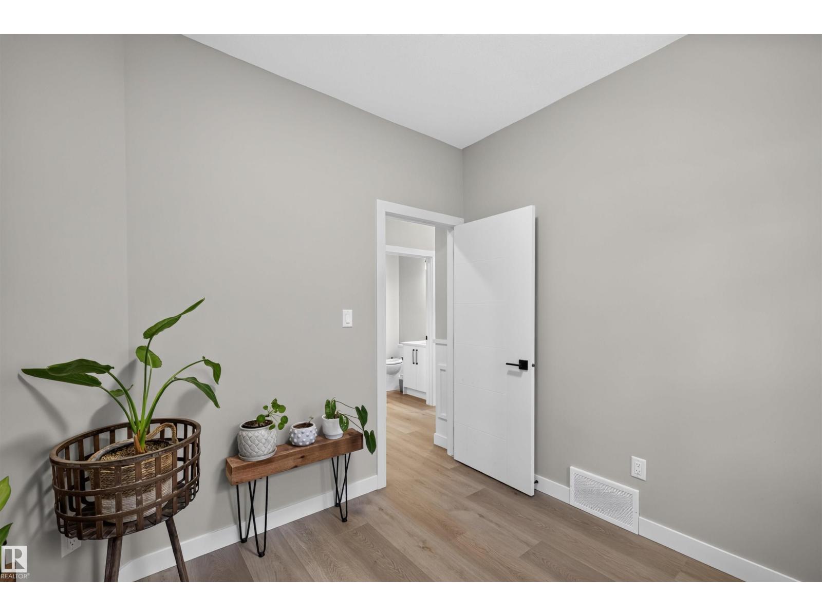 1573 Esaiw PL NW - 16