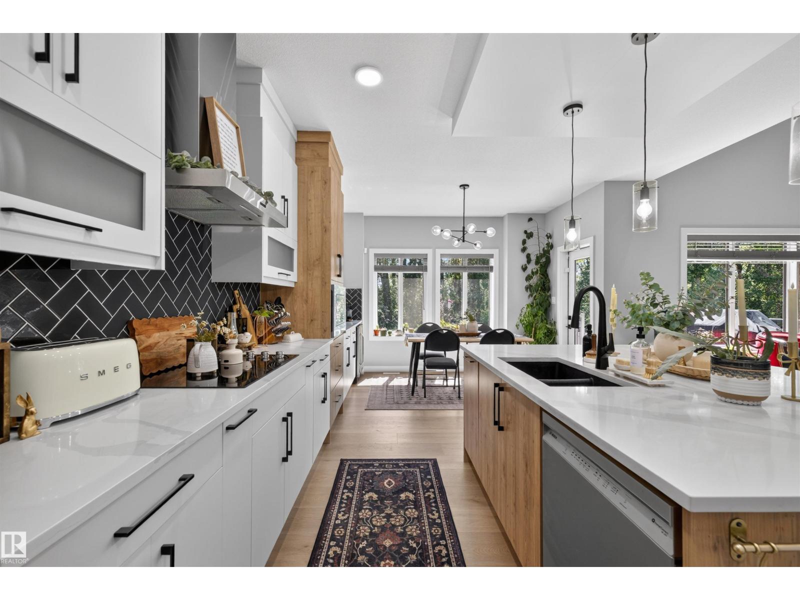 1573 Esaiw PL NW - 6