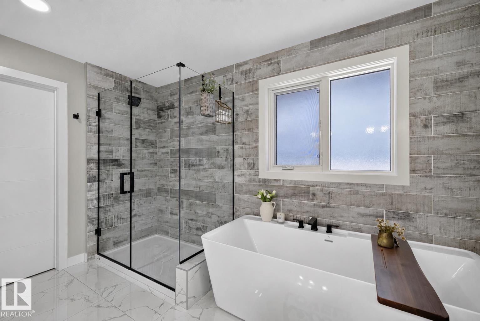 1573 Esaiw PL NW - 24
