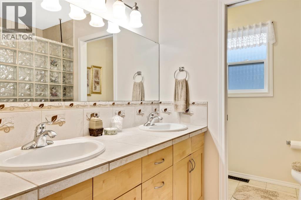 144 Hillcrest Boulevard - 23
