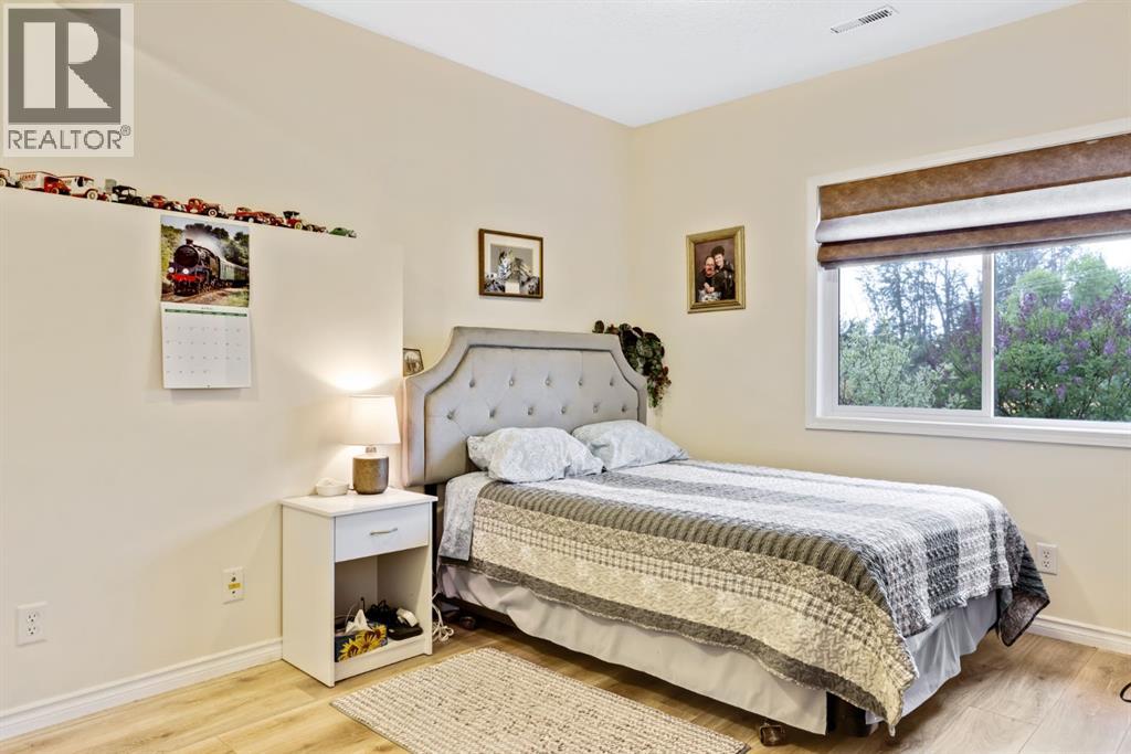 144 Hillcrest Boulevard - 31