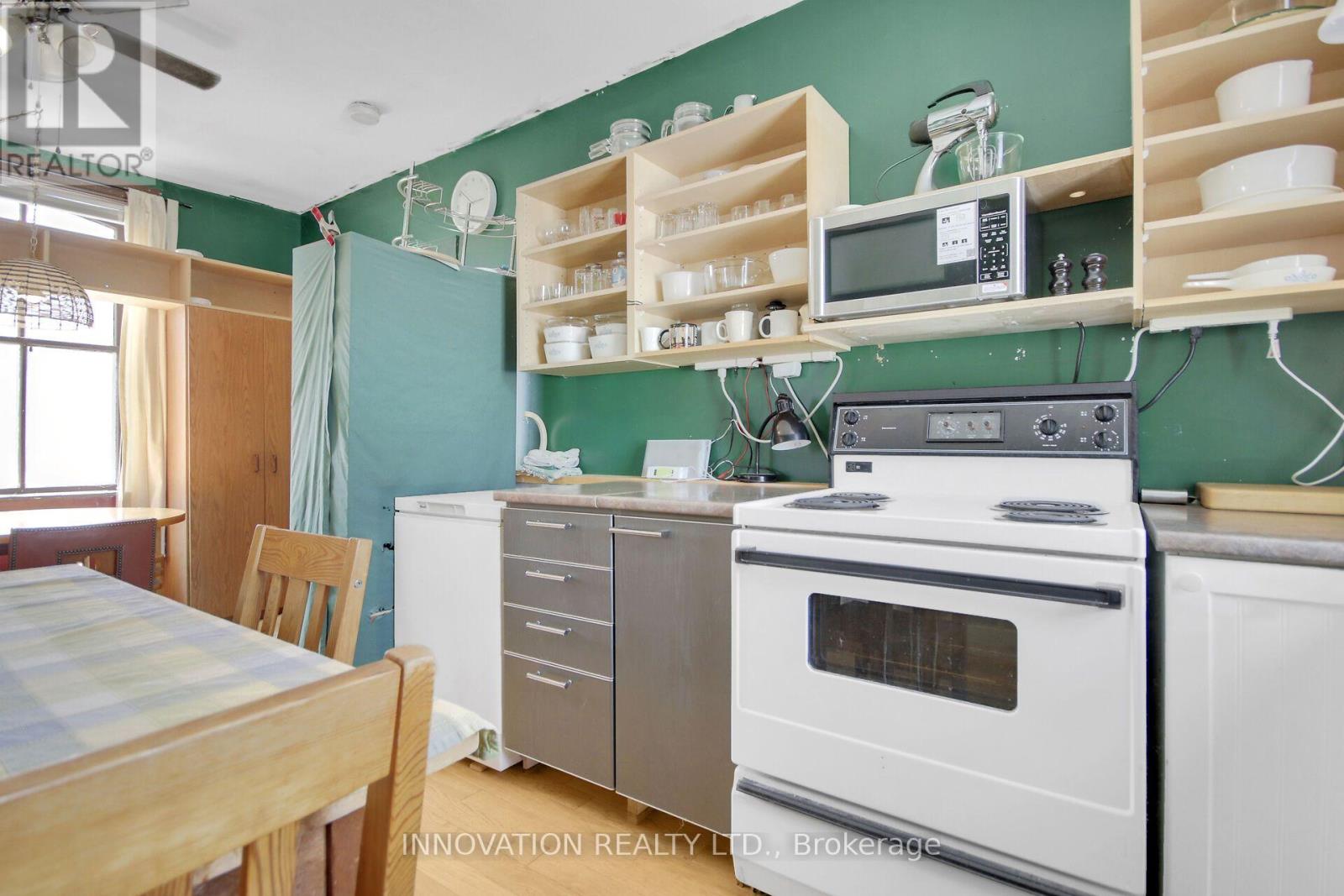 2158 DUNDAS STREET - 10