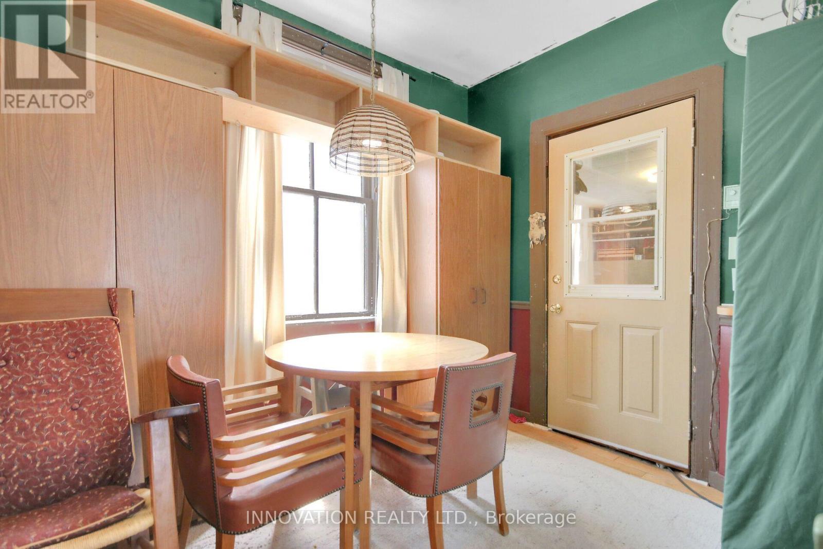 2158 DUNDAS STREET - 14