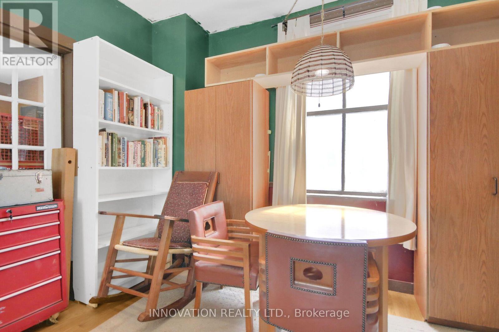 2158 DUNDAS STREET - 15