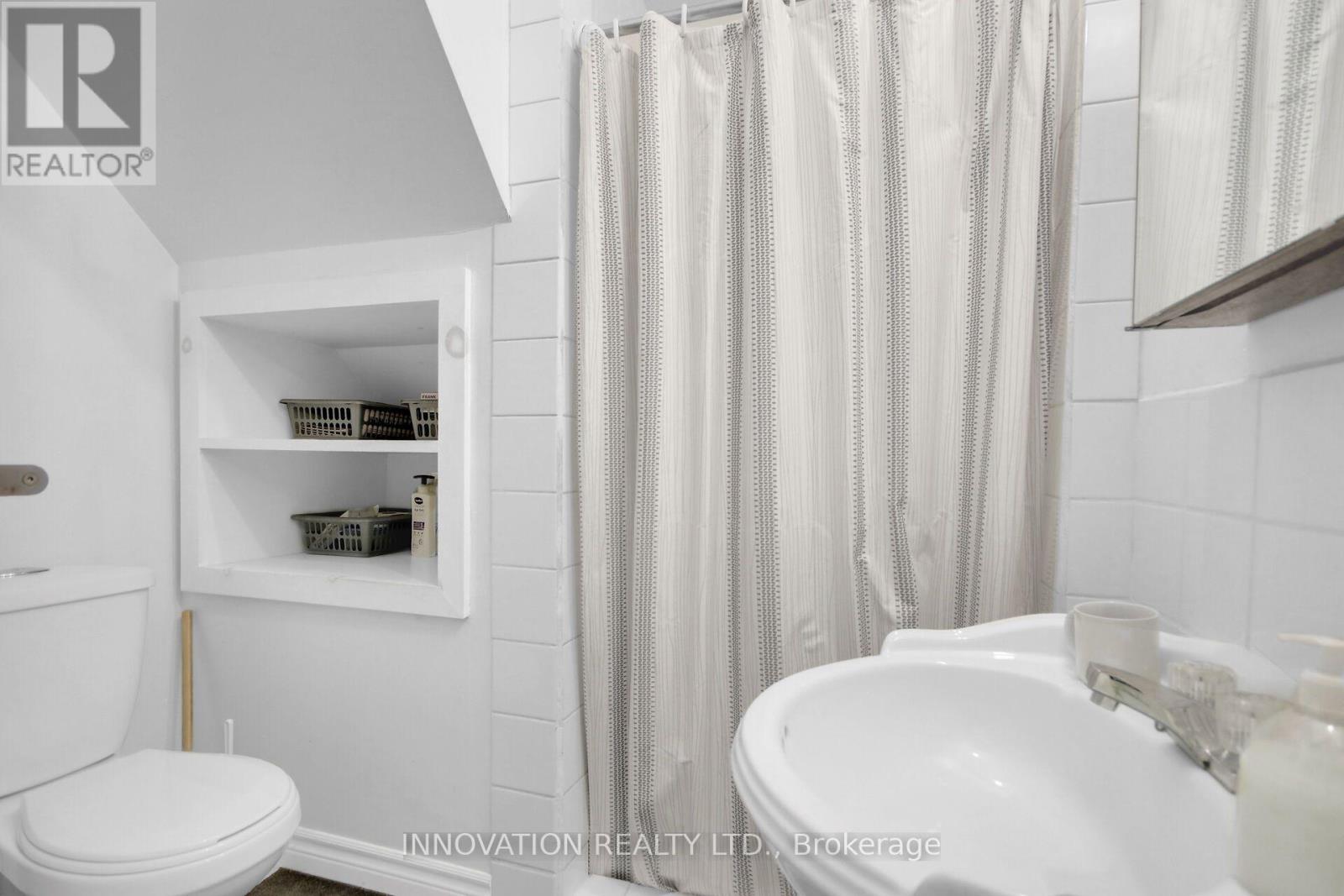 2158 DUNDAS STREET - 17