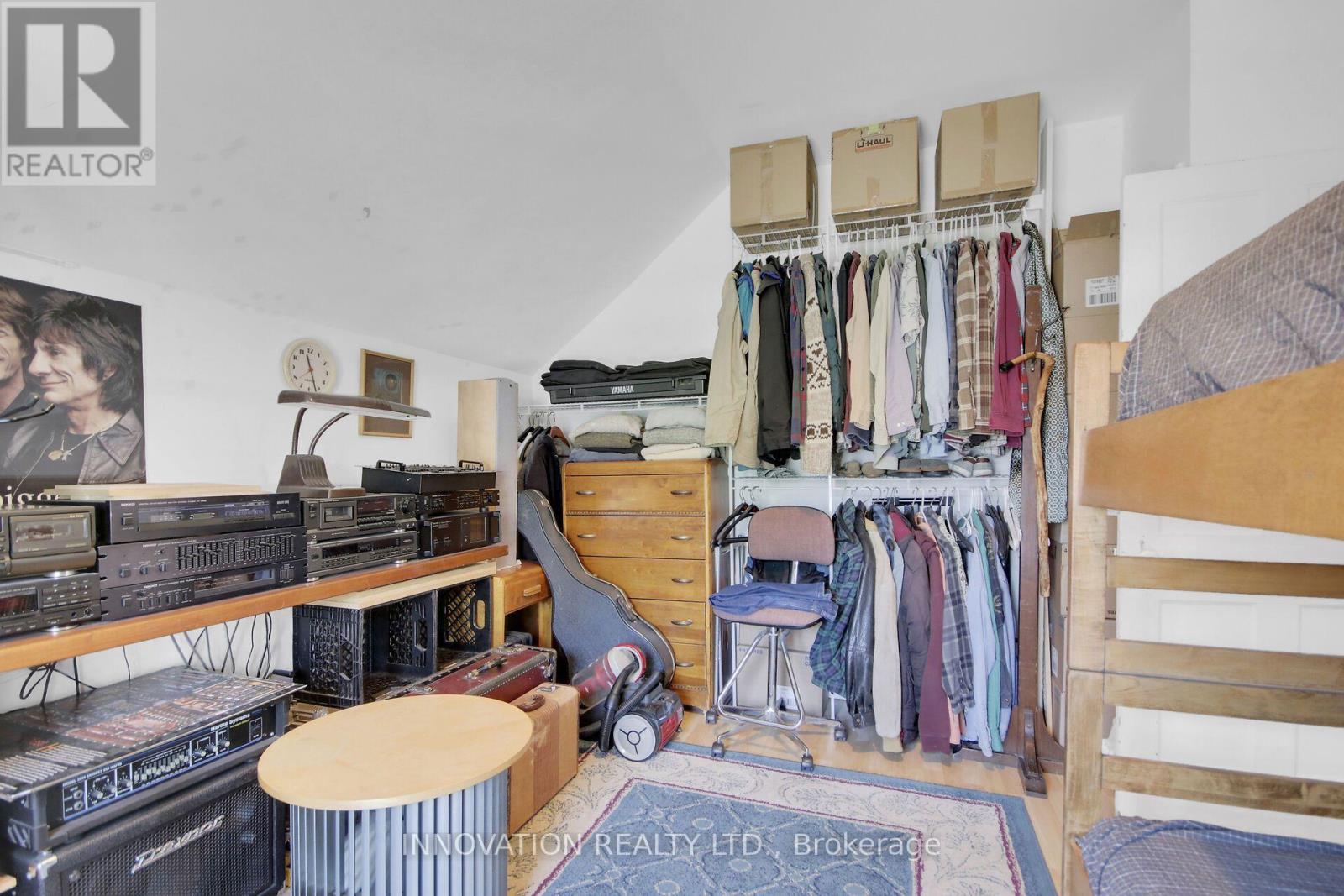 2158 DUNDAS STREET - 29