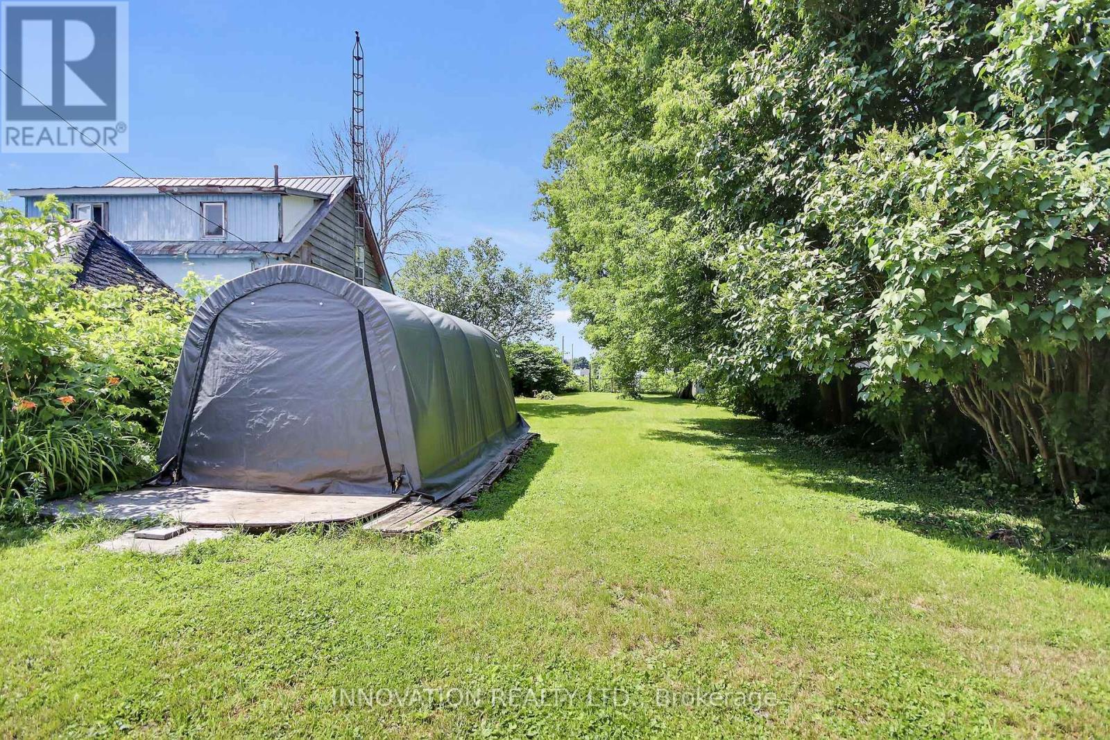 2158 DUNDAS STREET - 4