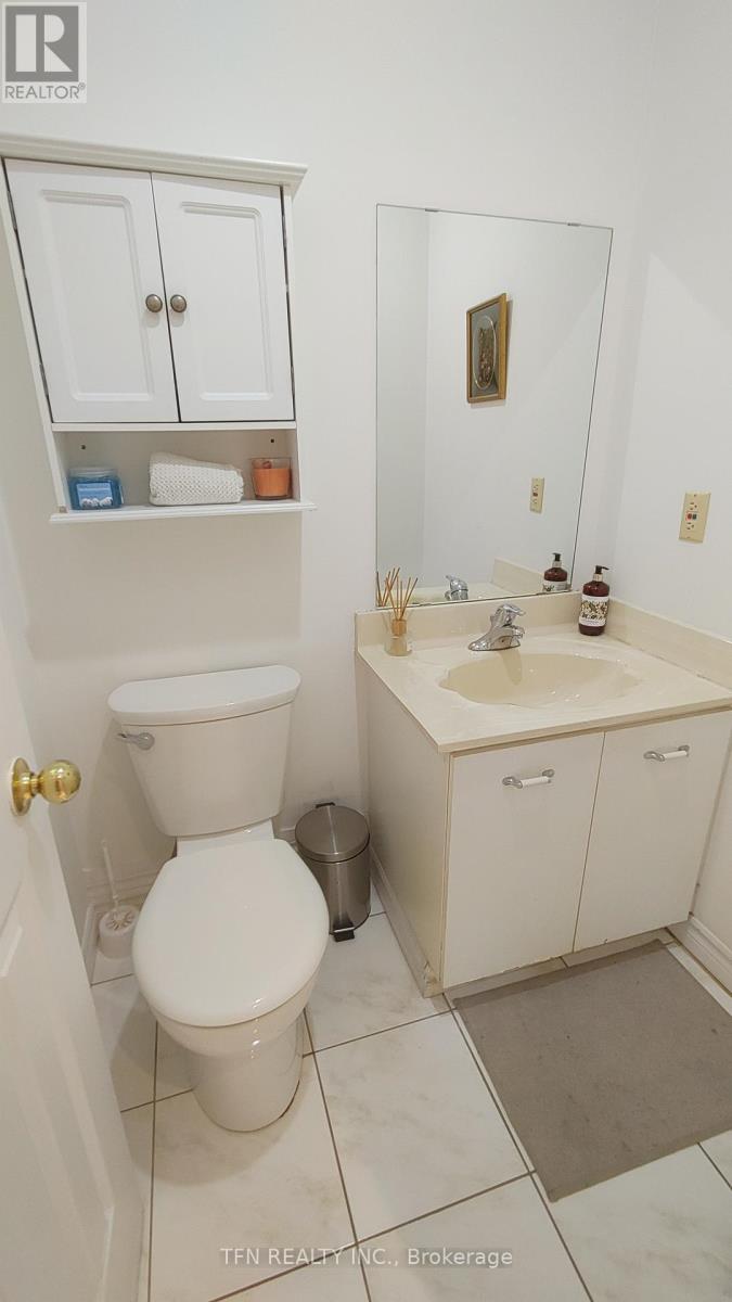 112 TRAFALGAR SQUARE - 15