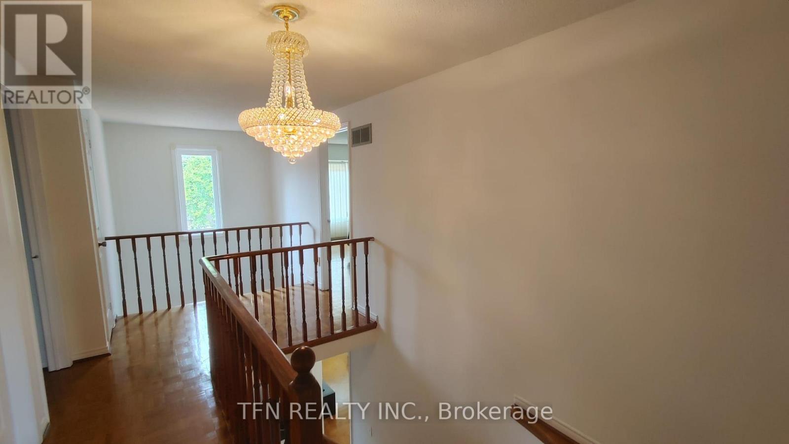 112 TRAFALGAR SQUARE - 19
