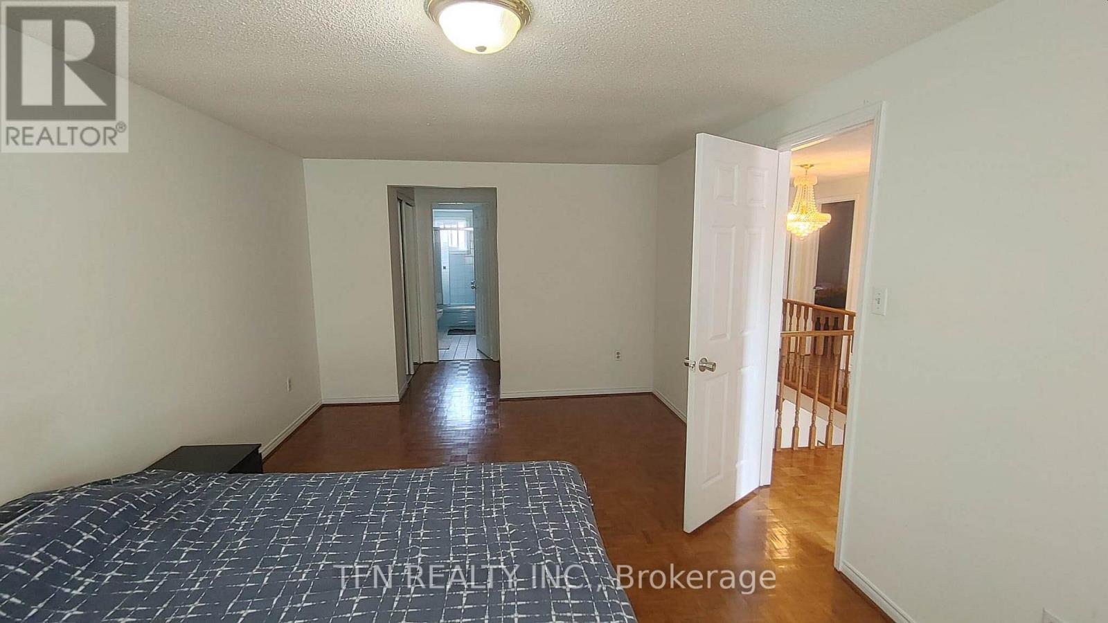 112 TRAFALGAR SQUARE - 22