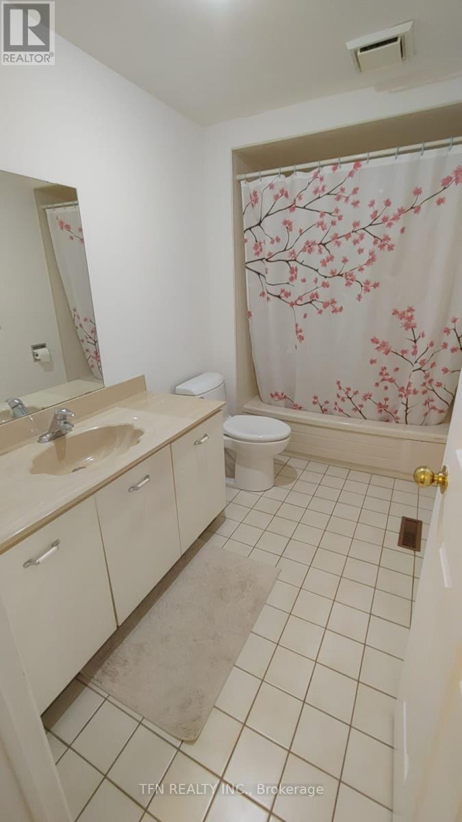 112 TRAFALGAR SQUARE - 27
