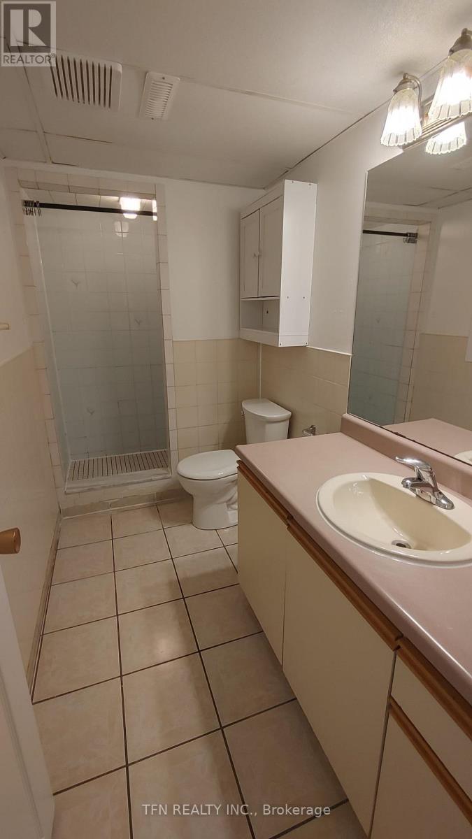 112 TRAFALGAR SQUARE - 38