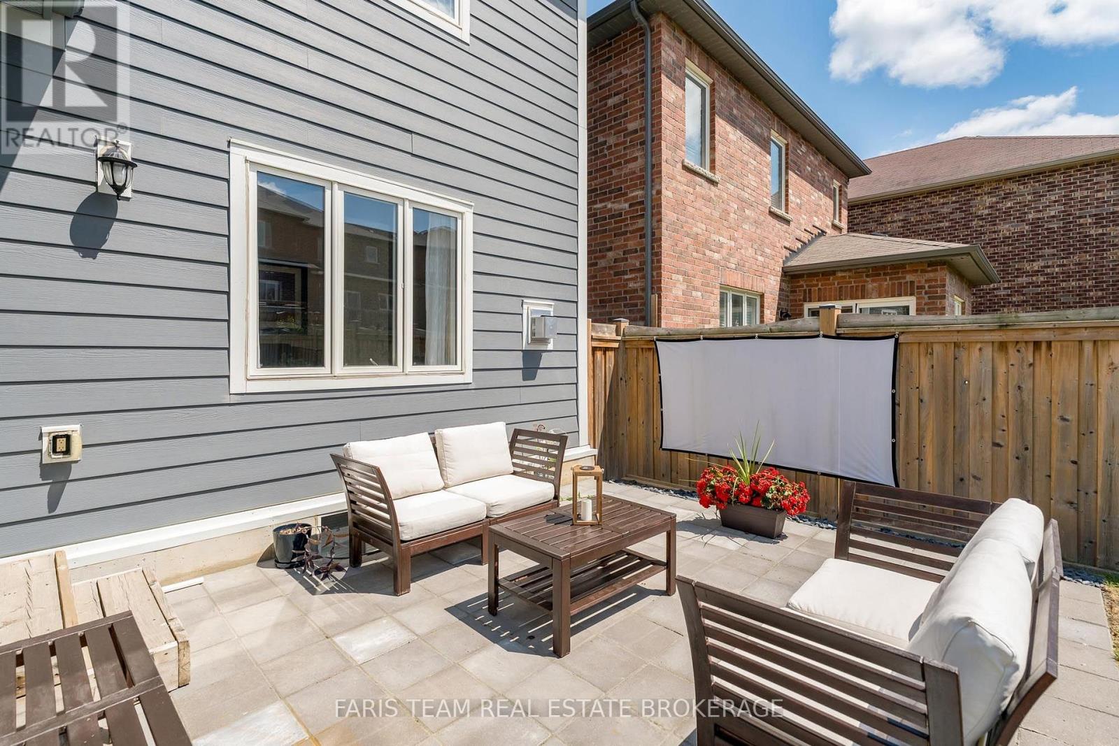 1110 WHARRAM WAY - 22