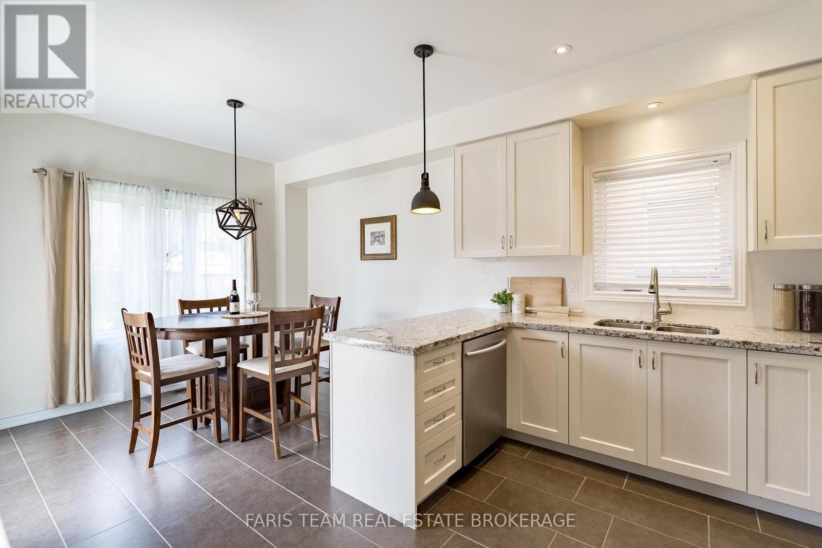 1110 WHARRAM WAY - 5
