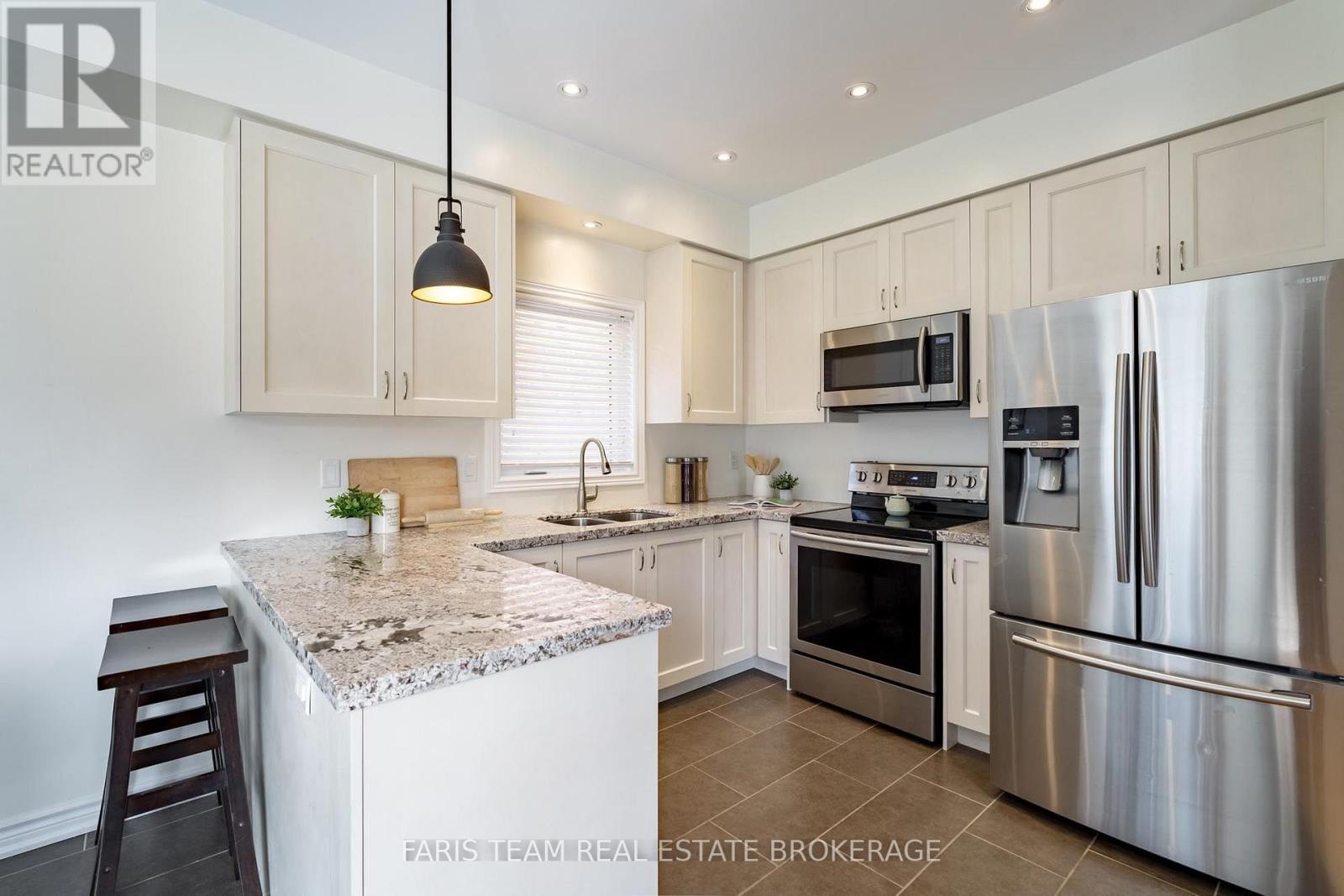 1110 WHARRAM WAY - 7