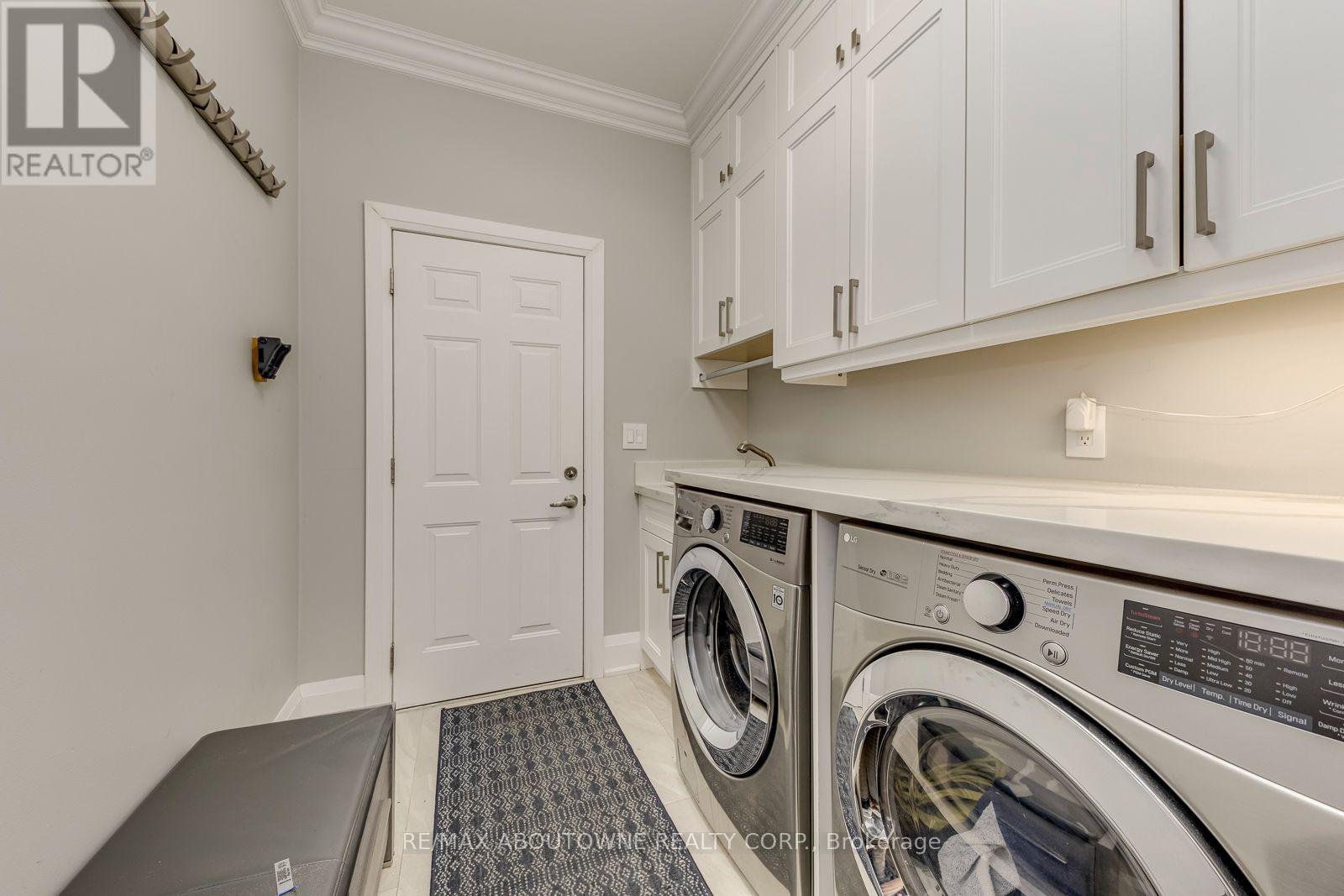 2067 HELMSLEY AVENUE - Image 24