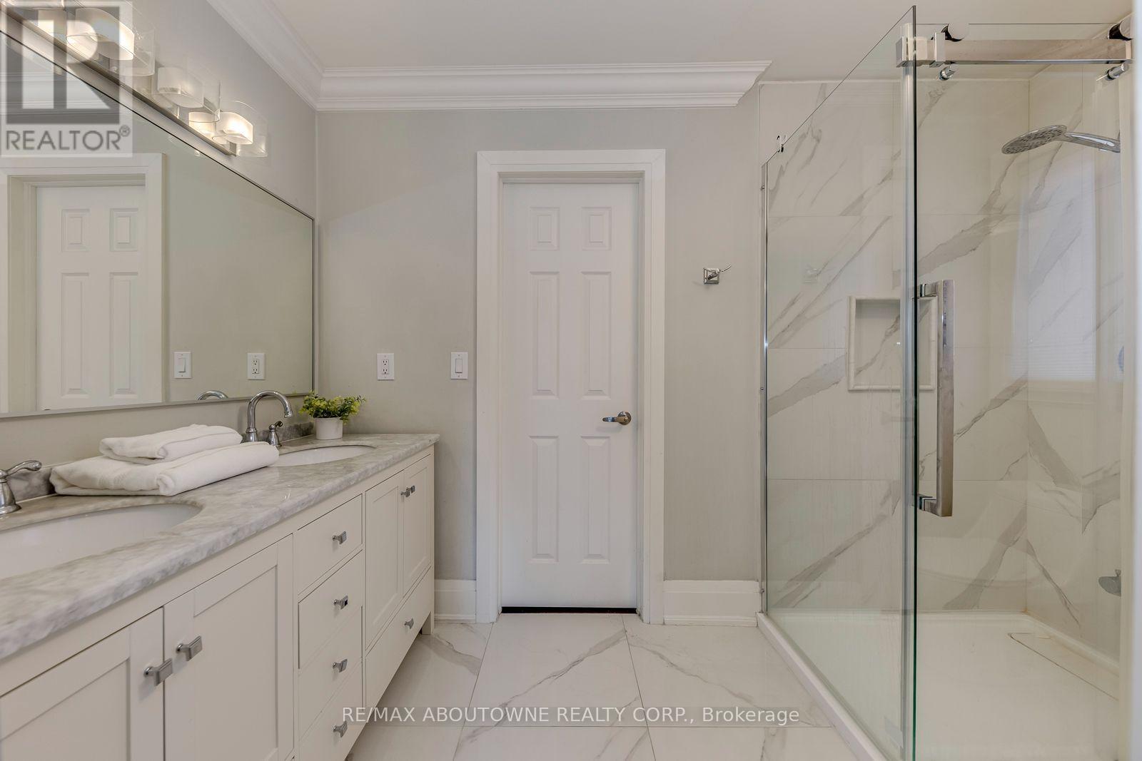 2067 HELMSLEY AVENUE - Image 36