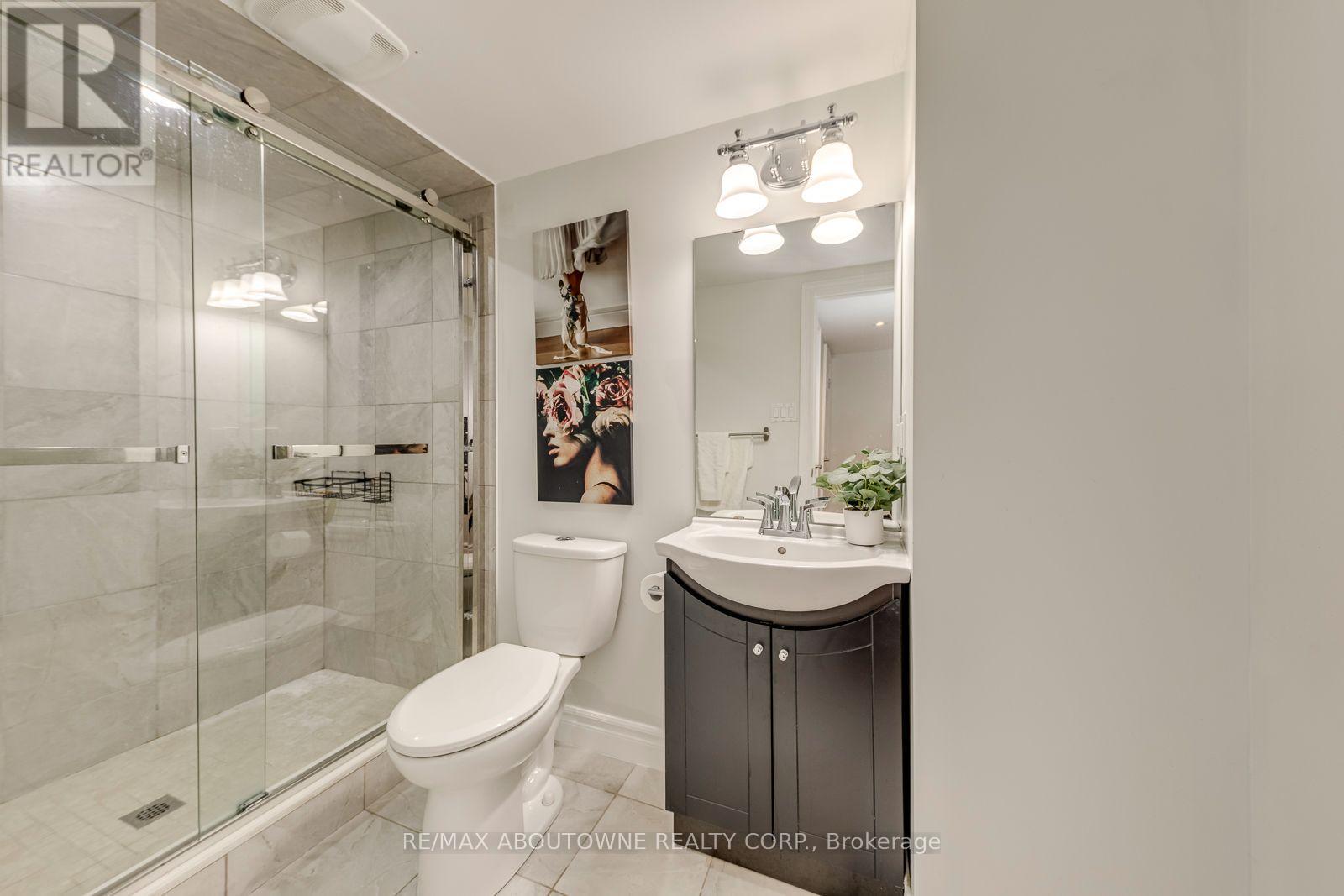 2067 HELMSLEY AVENUE - Image 44