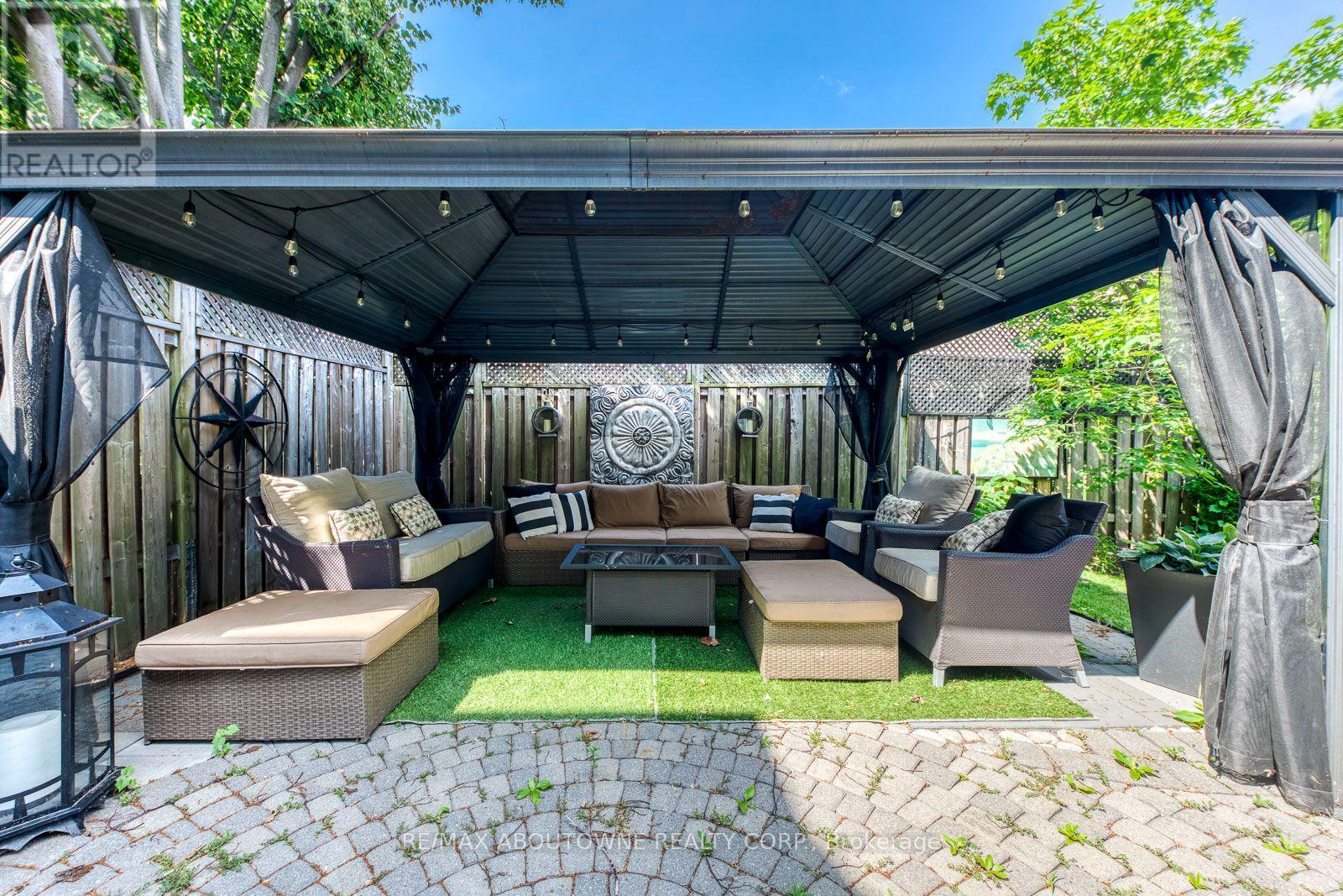 2067 HELMSLEY AVENUE - 50