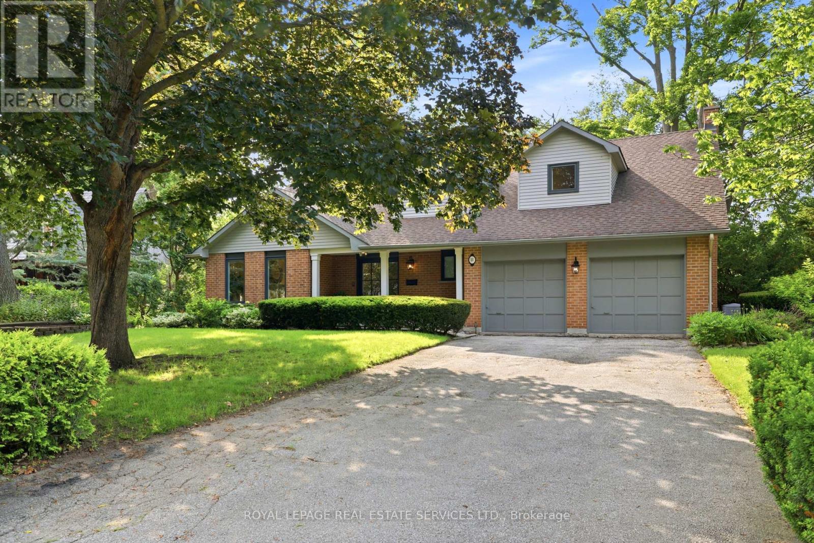 11 REGENCY COURT - 5