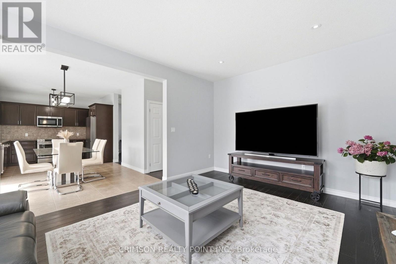 51 WHITWORTH TERRACE - 16