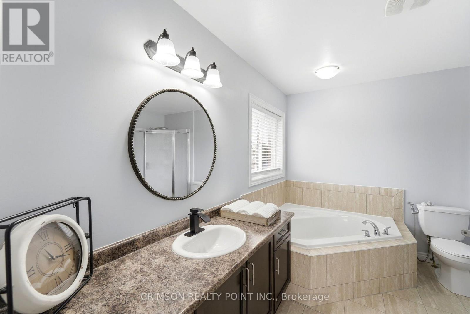 51 WHITWORTH TERRACE - 34