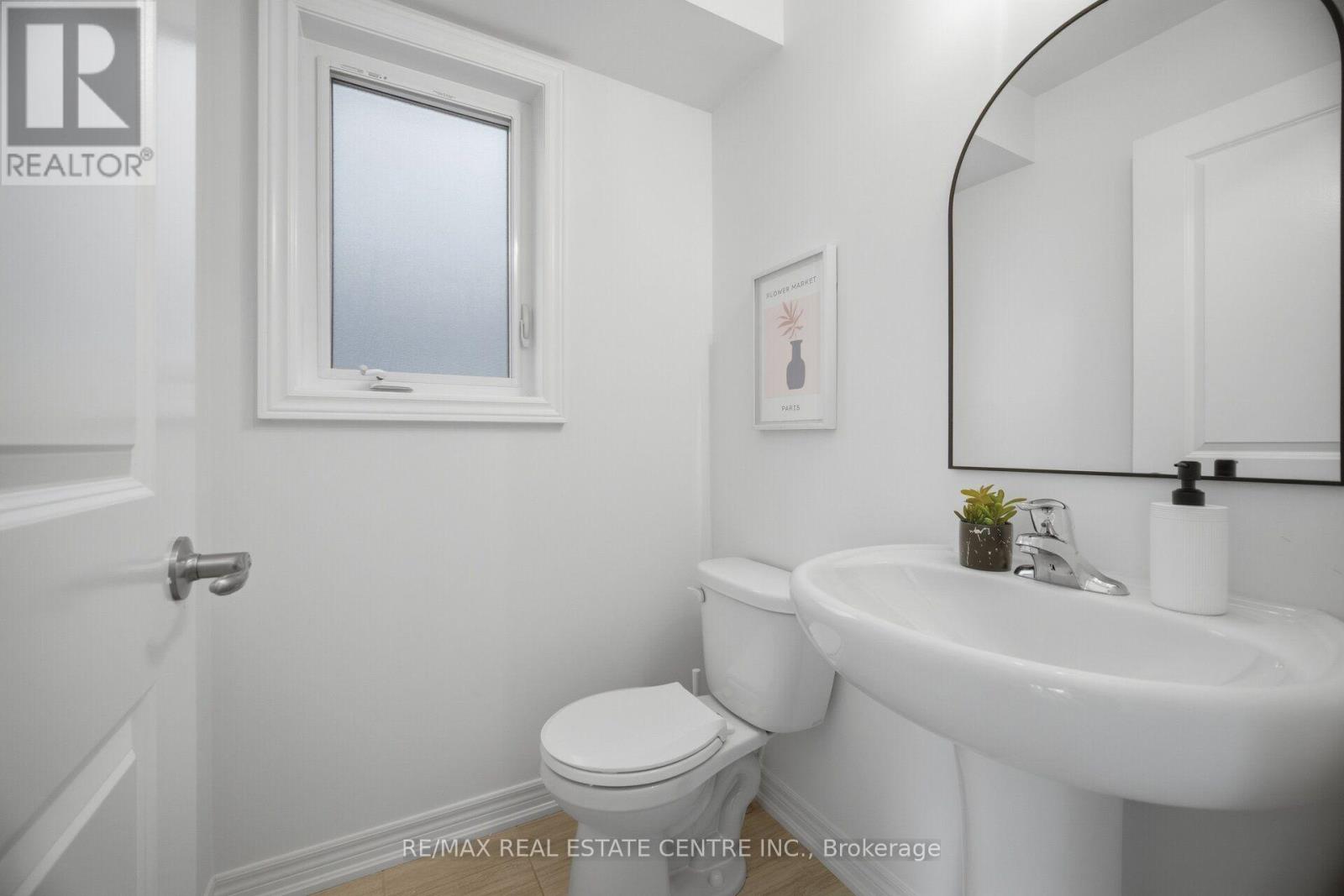 206 HERON STREET - 24