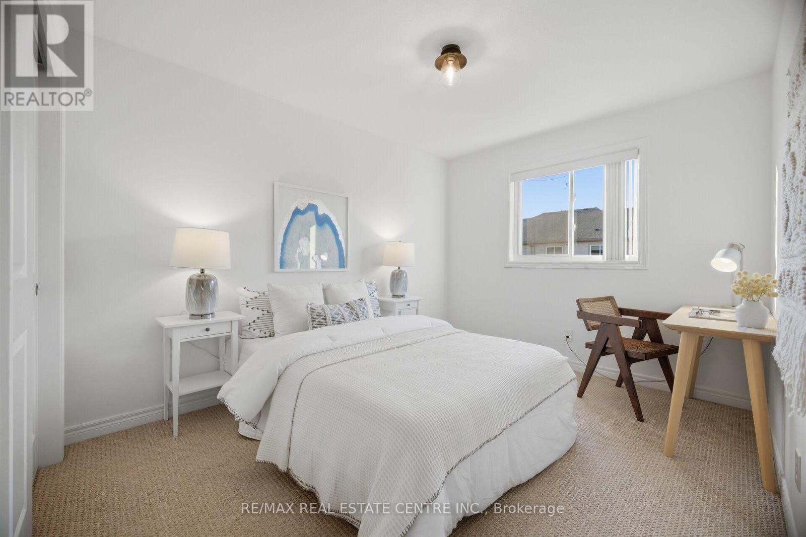 206 HERON STREET - 32