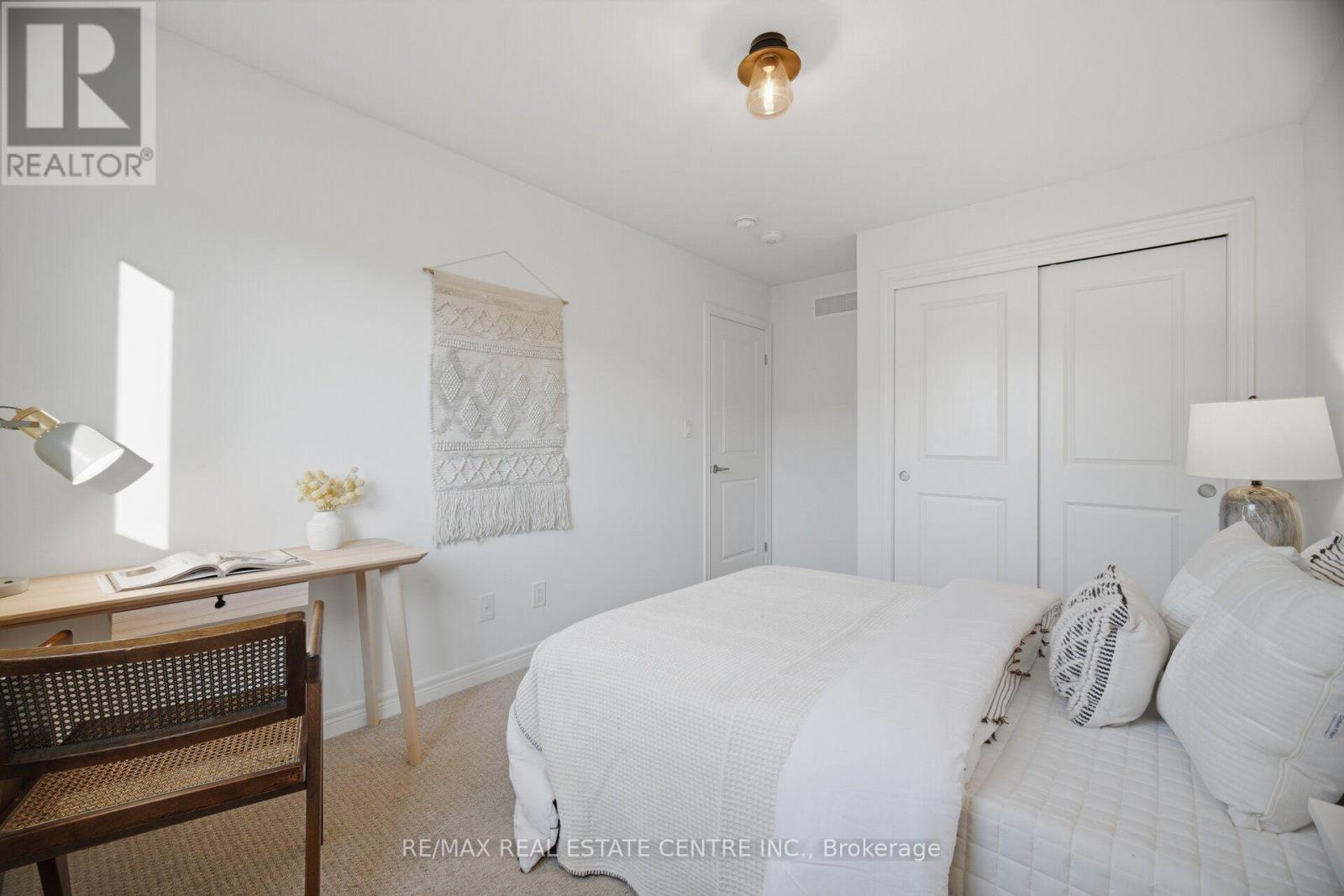206 HERON STREET - 33