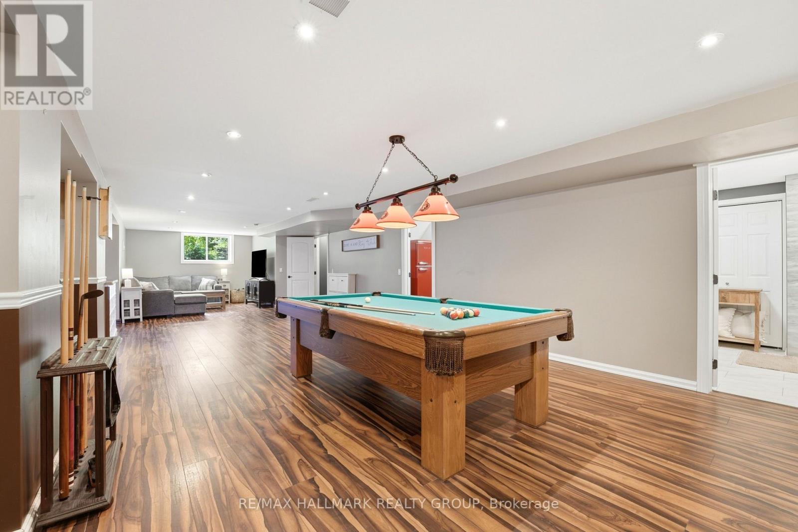 18 JOSTEEN DRIVE - 24