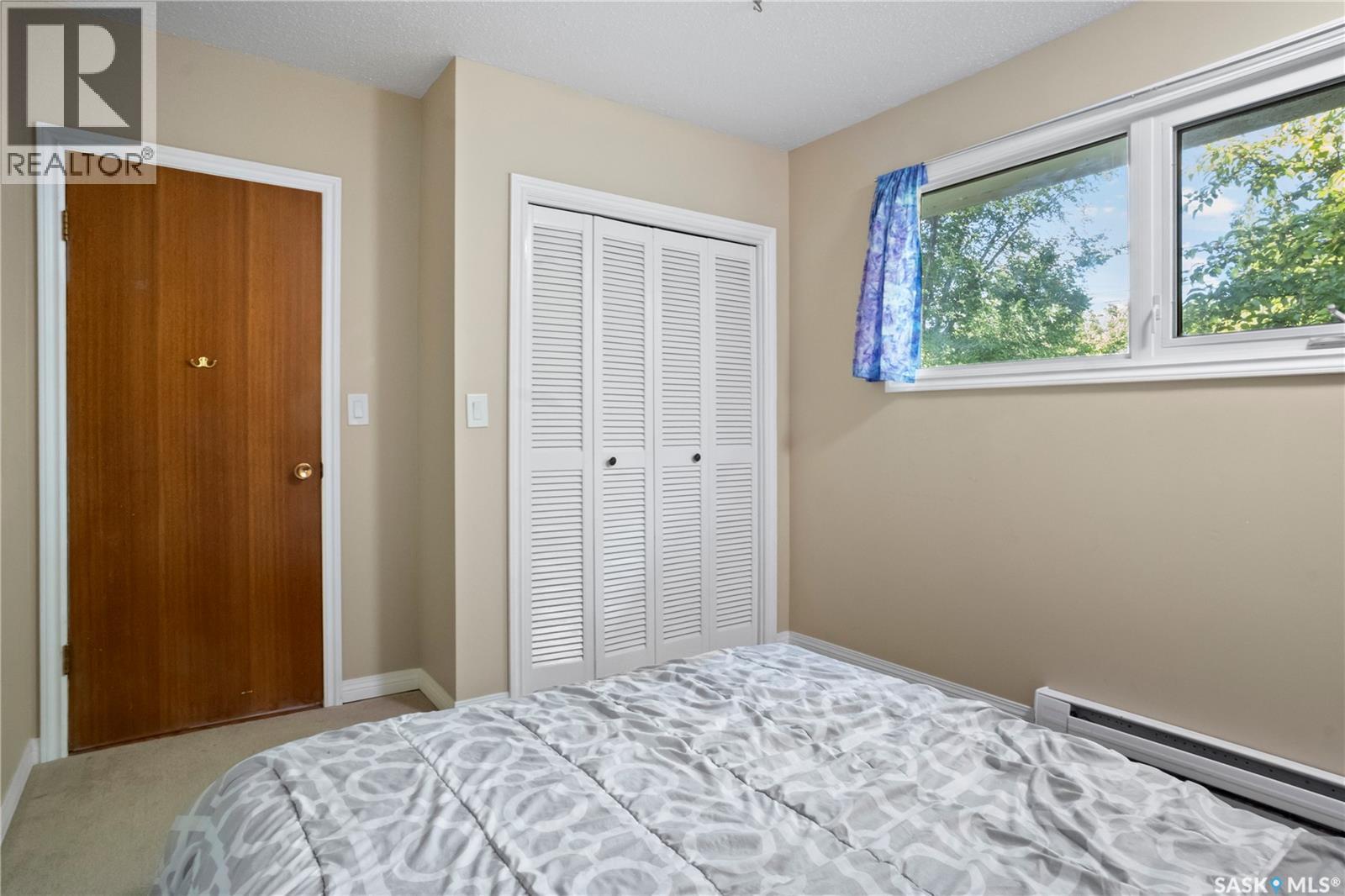 3531 Queen STREET - 18