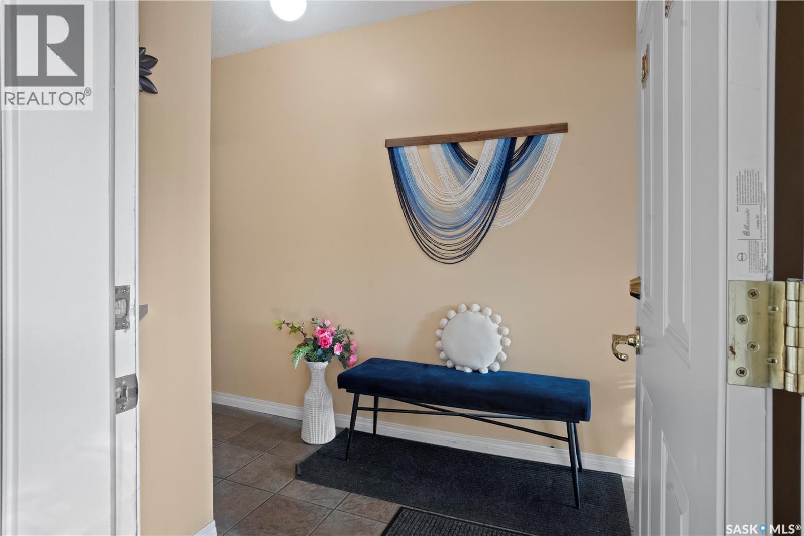 3531 Queen STREET - 22