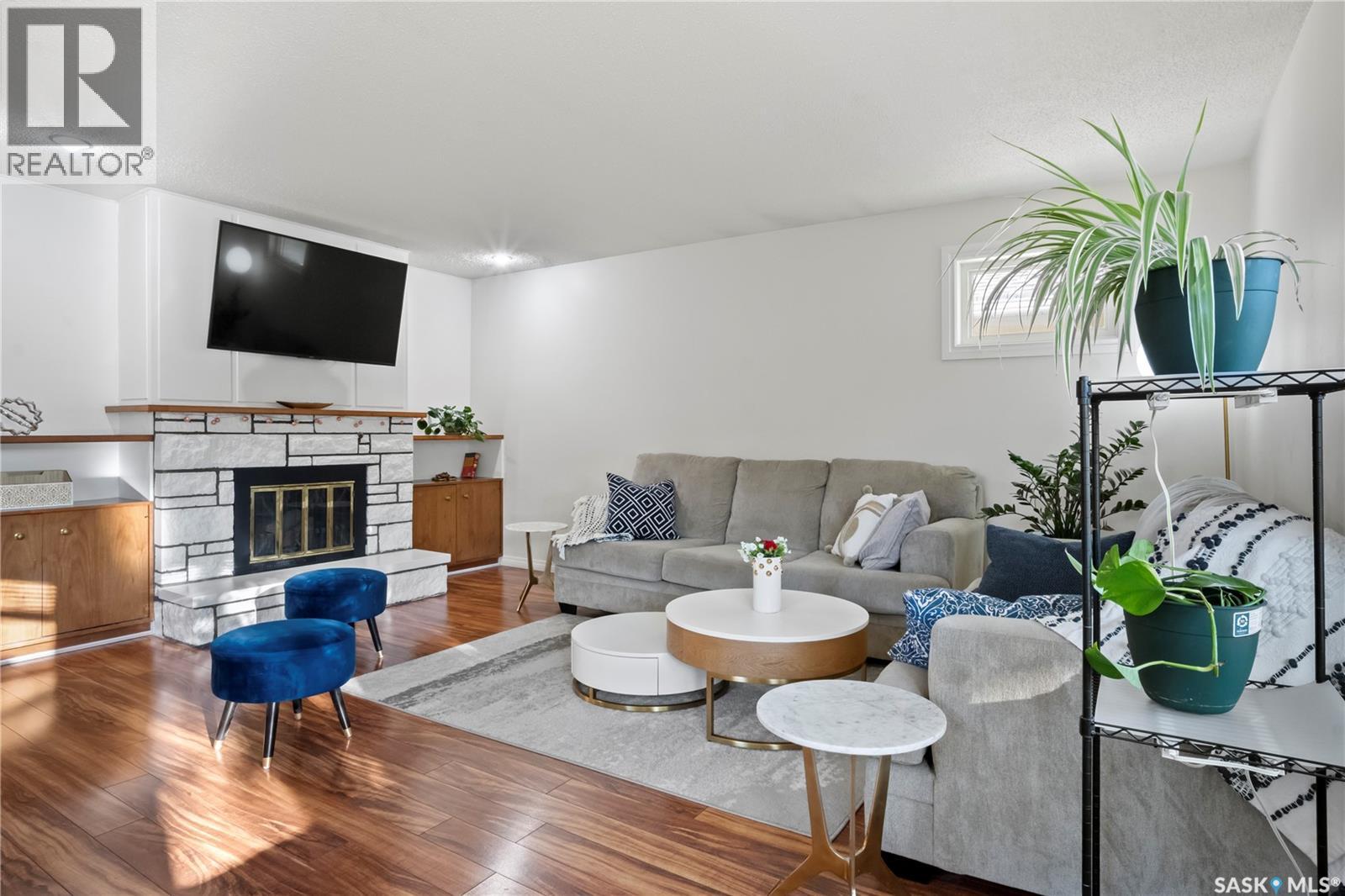 3531 Queen STREET - 24