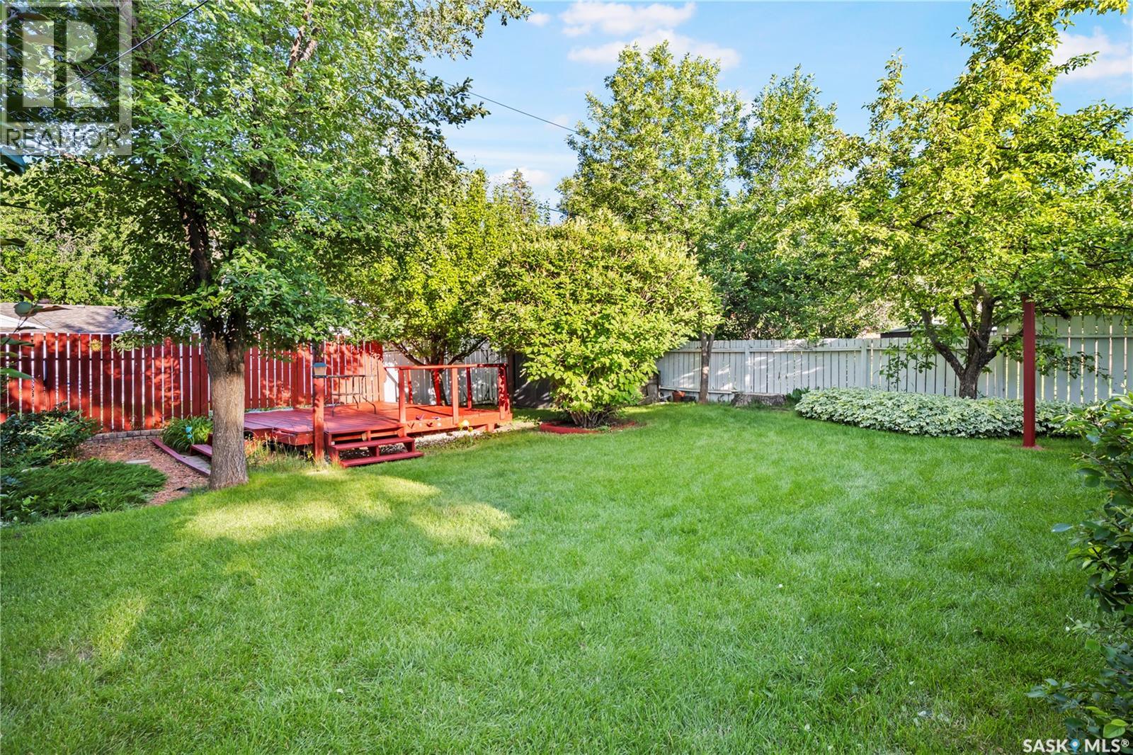 3531 Queen STREET - 5
