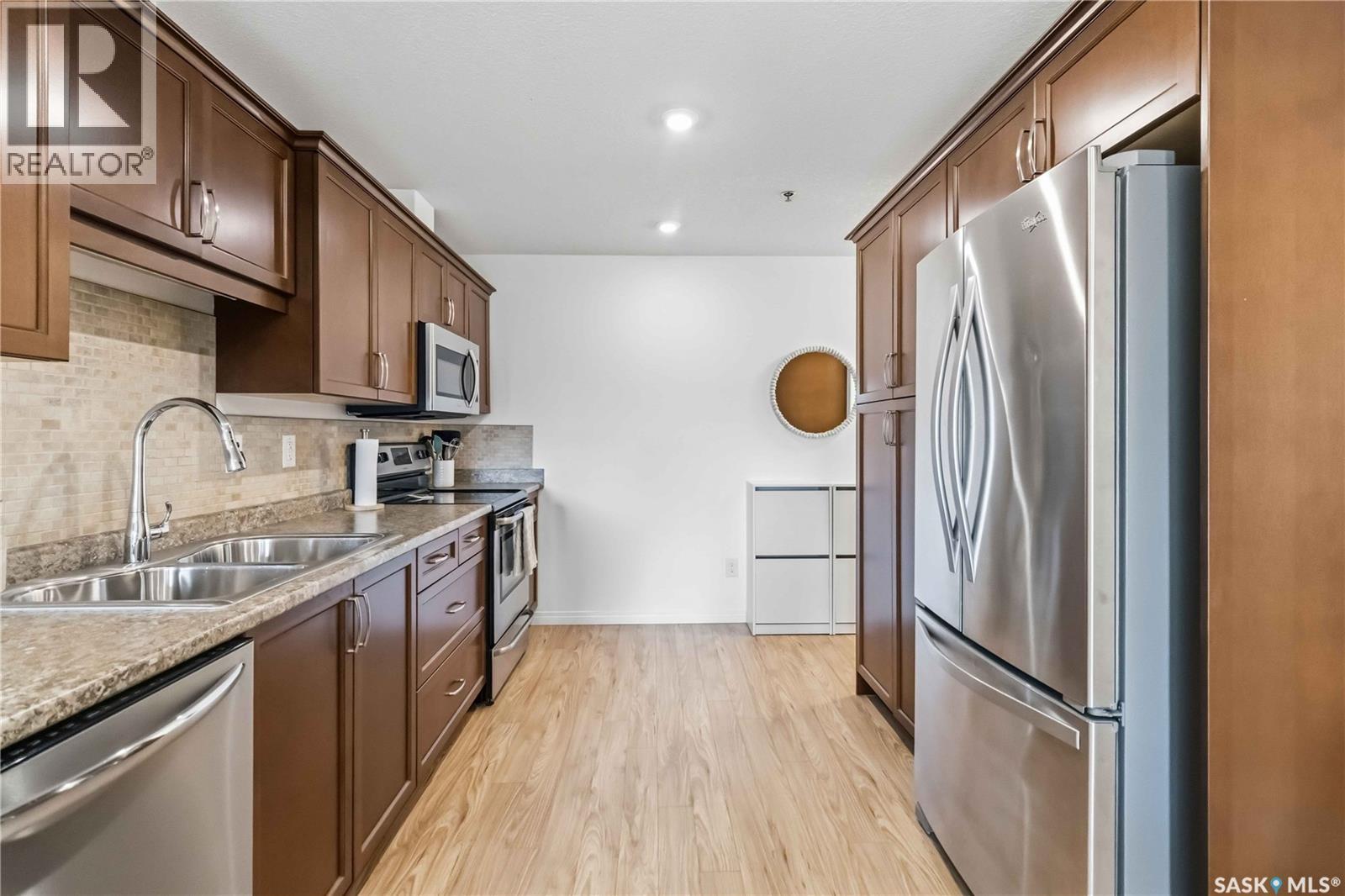4117 108 Willis CRESCENT — photo 12