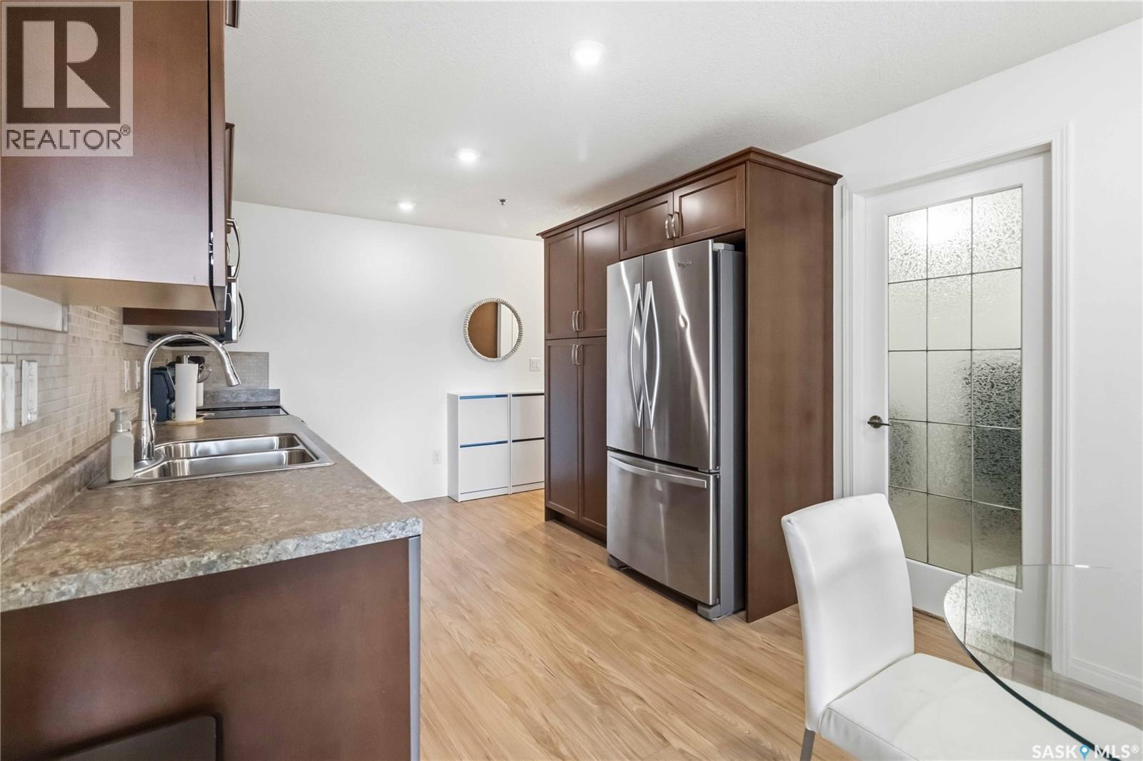 4117 108 Willis CRESCENT — photo 7