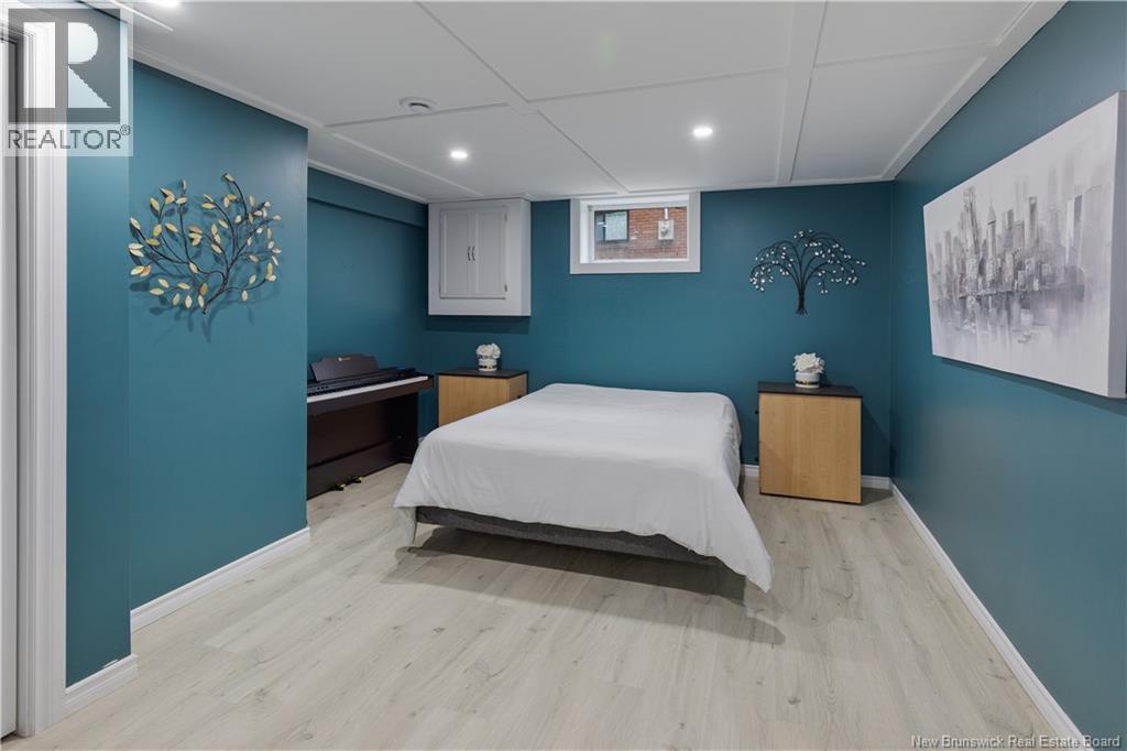 26 Alexander Avenue - 36