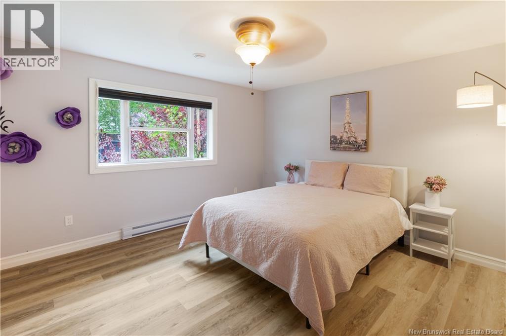 26 Alexander Avenue - 16