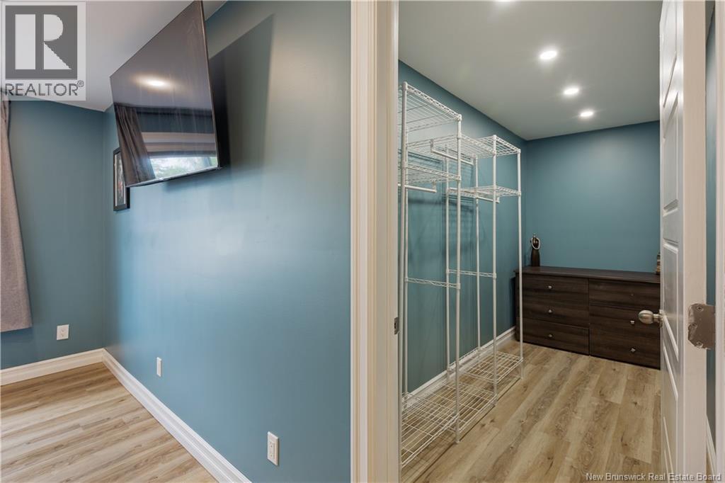 26 Alexander Avenue - 10