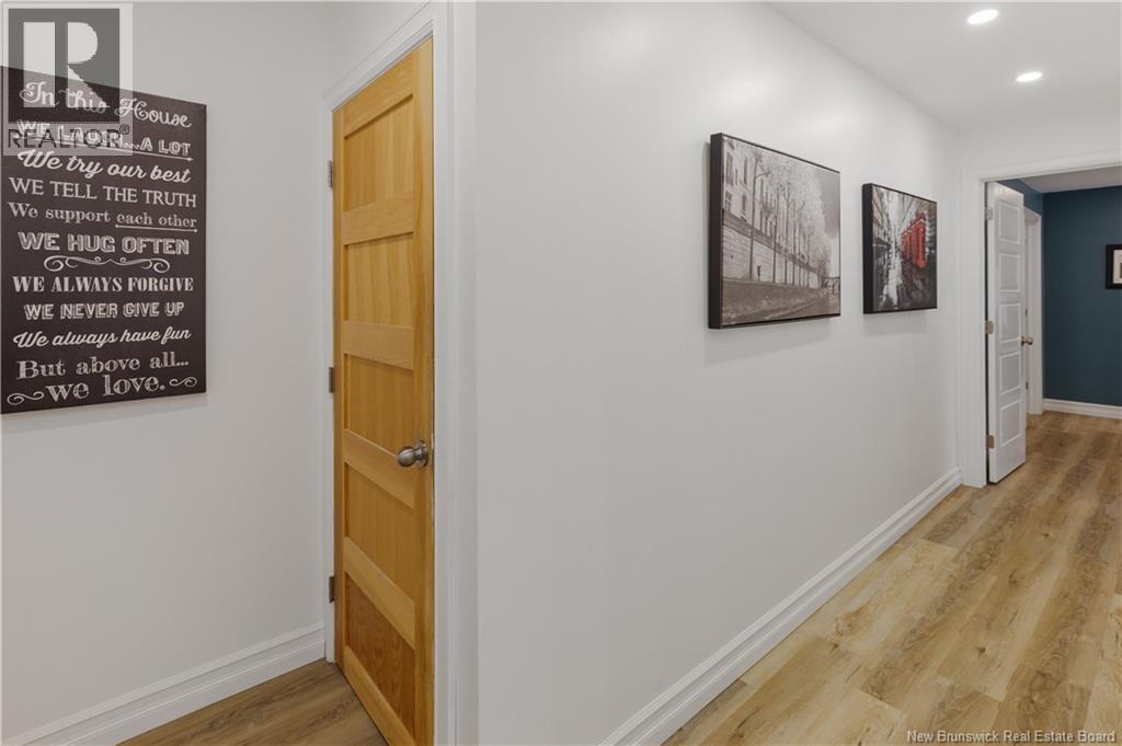 26 Alexander Avenue - 25