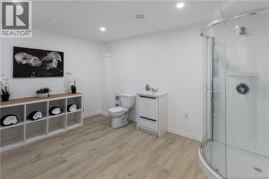 26 Alexander Avenue - 37