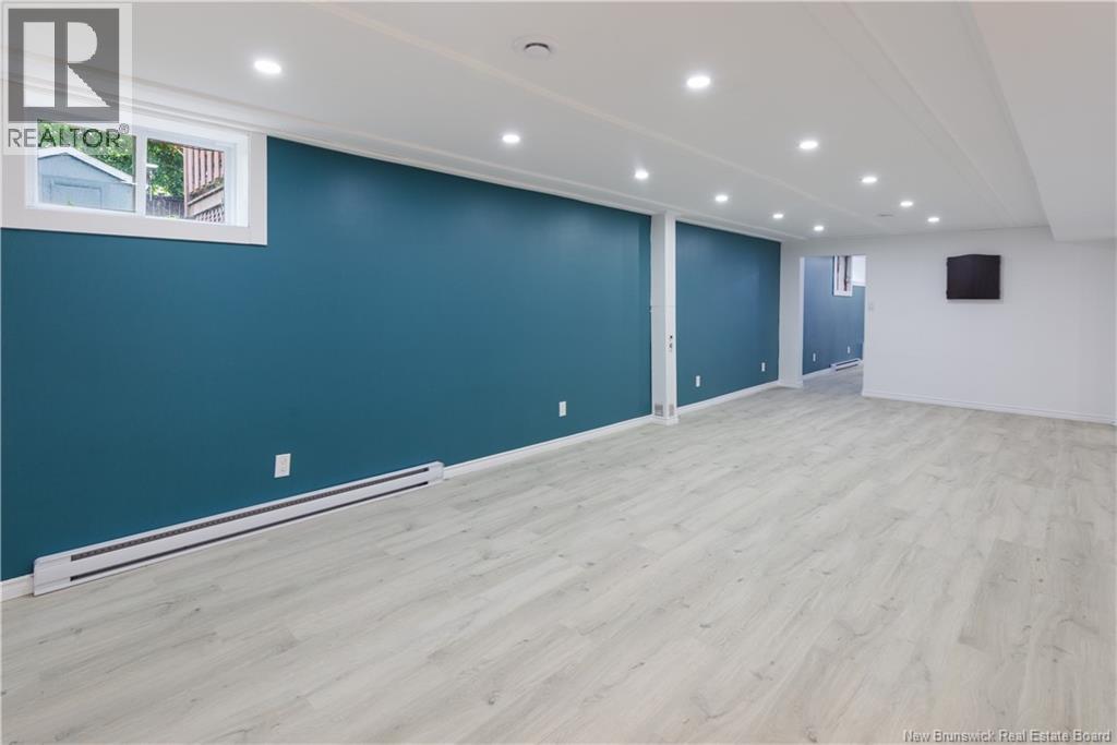 26 Alexander Avenue - 35